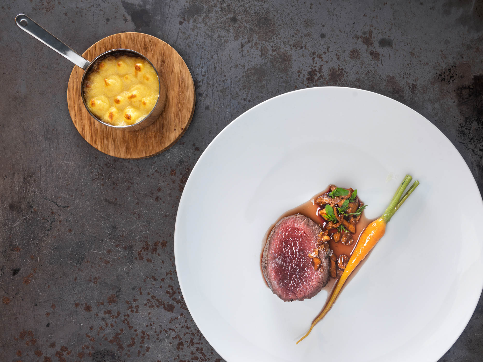 Gastronomy in Na Pul' Restaurant