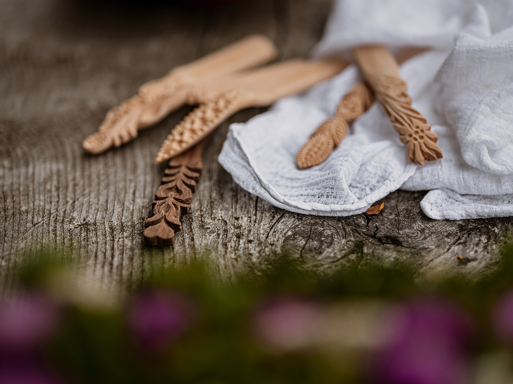 wooden sticks called pisava